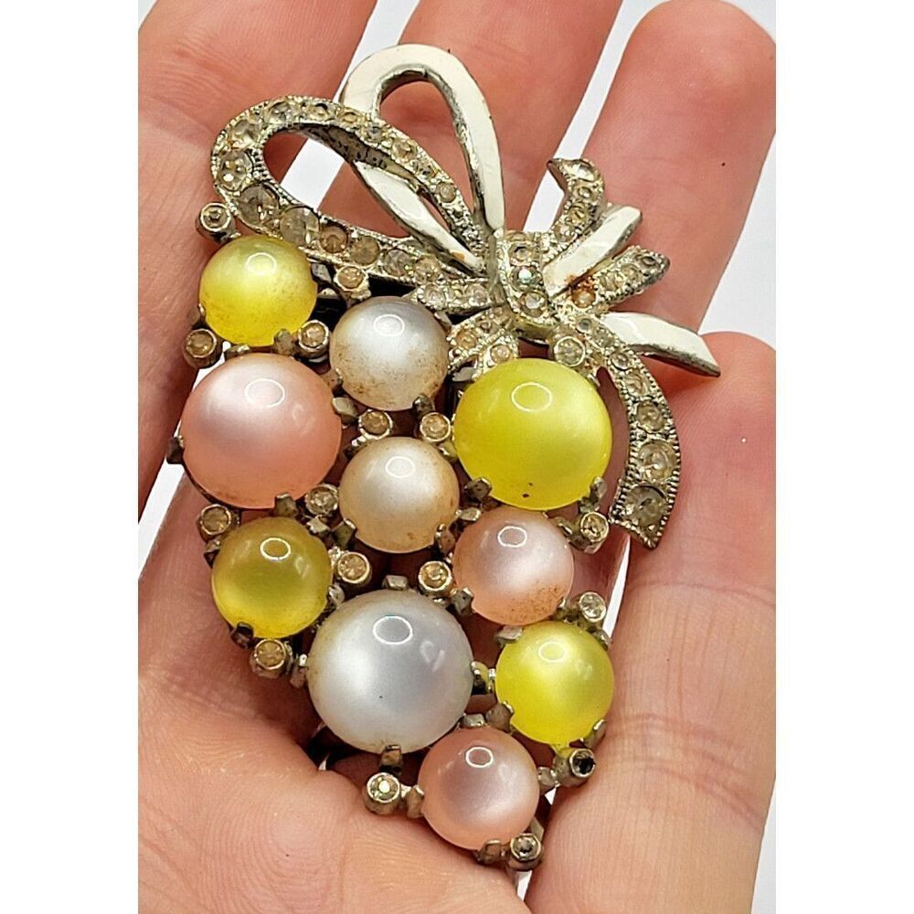 Antique Coro Moonglow  Scarf Clip Jelly Grape Brooch Pin 3in enamel